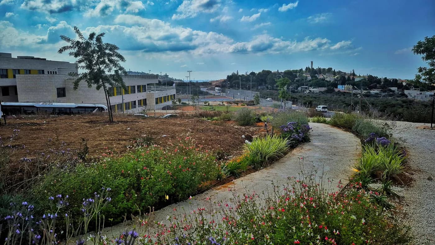 תמונת היישוב עלי זהב